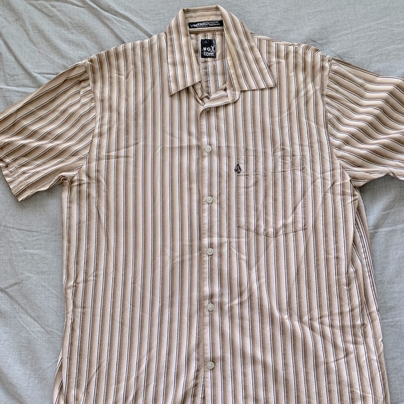 Volcom button down - Picture 1 of 4